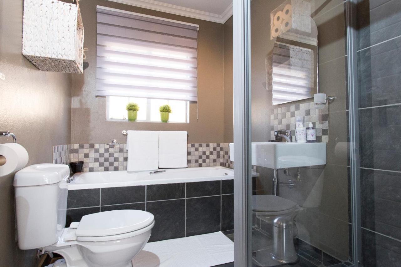 3 Lux Suites Миделбург Екстериор снимка