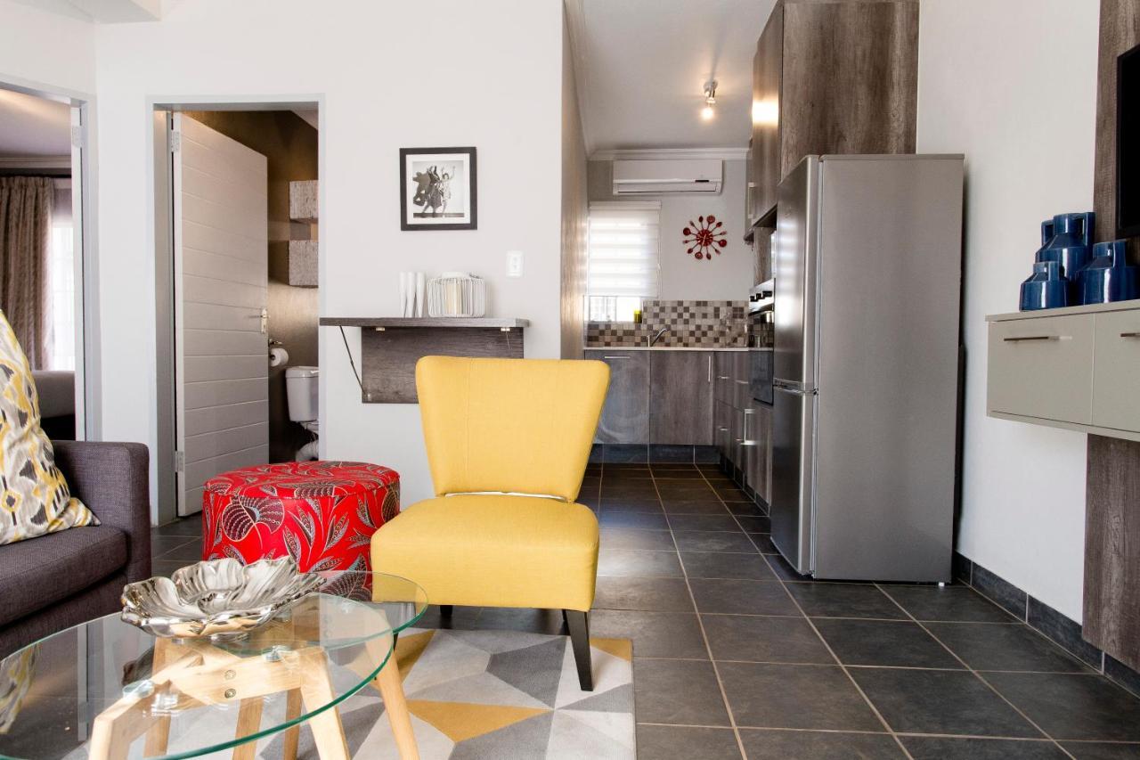 3 Lux Suites Миделбург Екстериор снимка