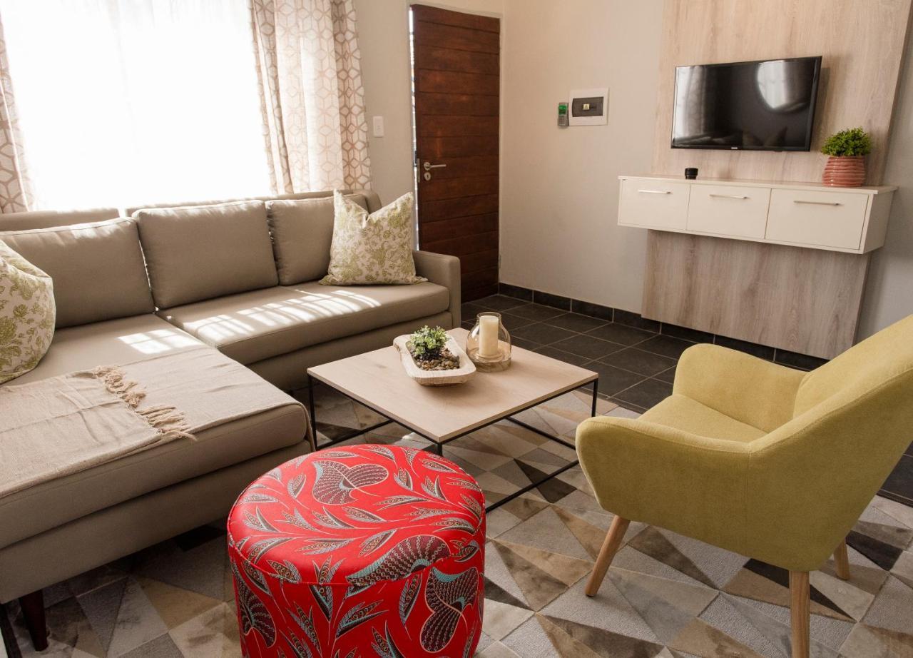 3 Lux Suites Миделбург Екстериор снимка