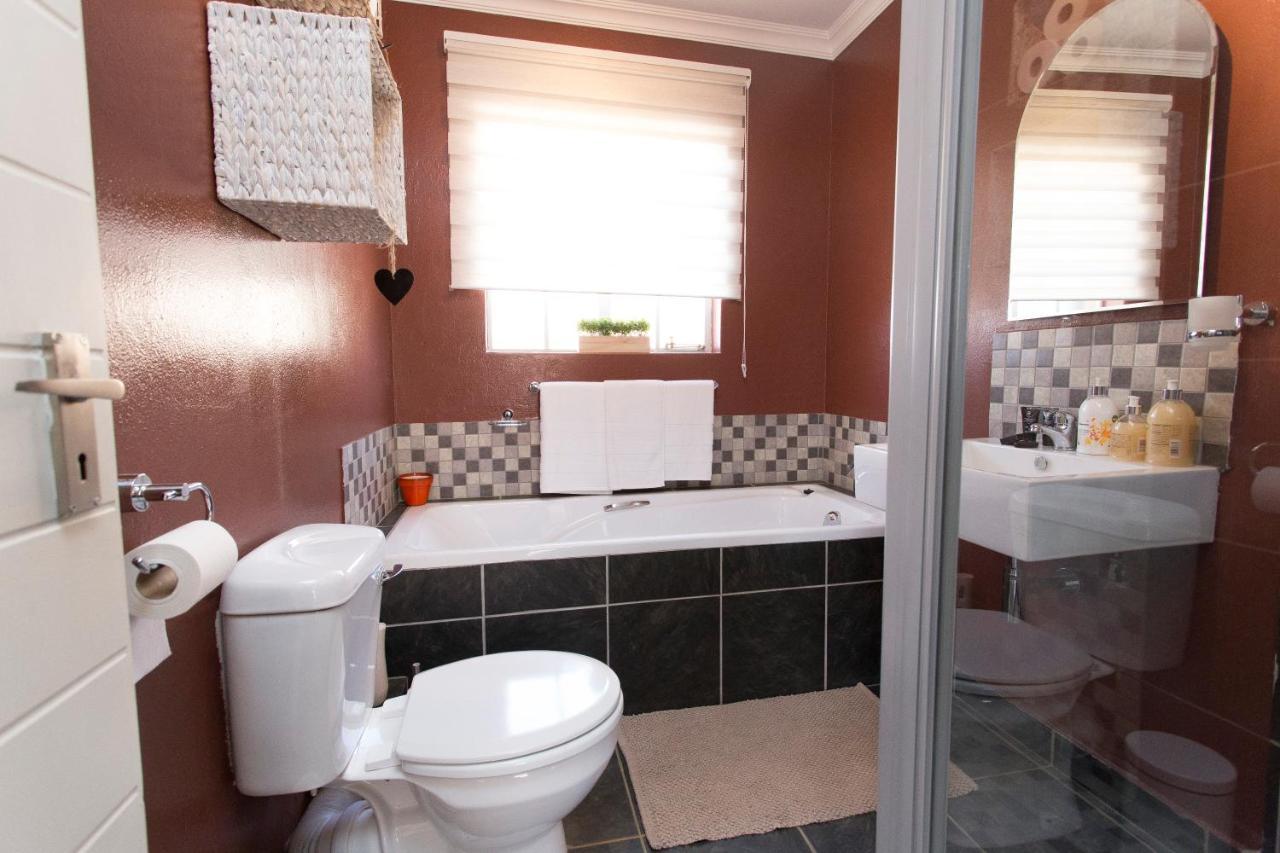 3 Lux Suites Миделбург Екстериор снимка